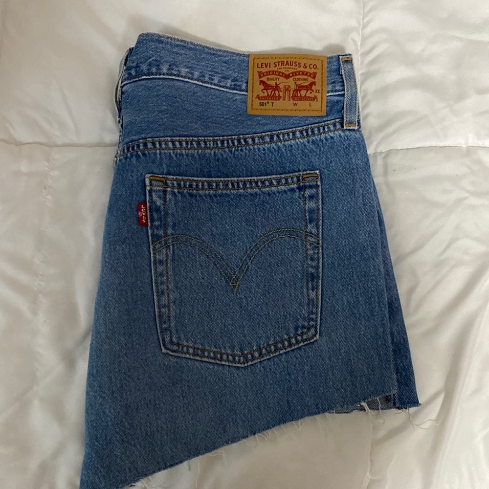 Levis buttonfly shorts